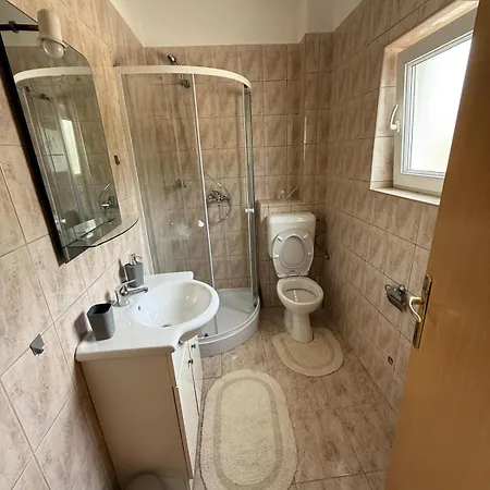 Ultra Apartman Grebastica